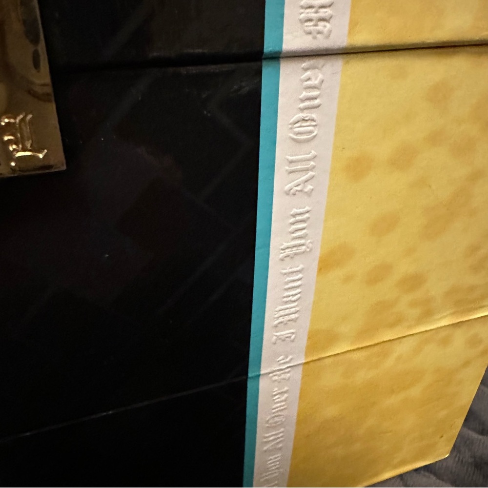 ⭐️ L.A.M.B. Gold and Black Fragrance Box with Teal Interior - Picture 6 of 16